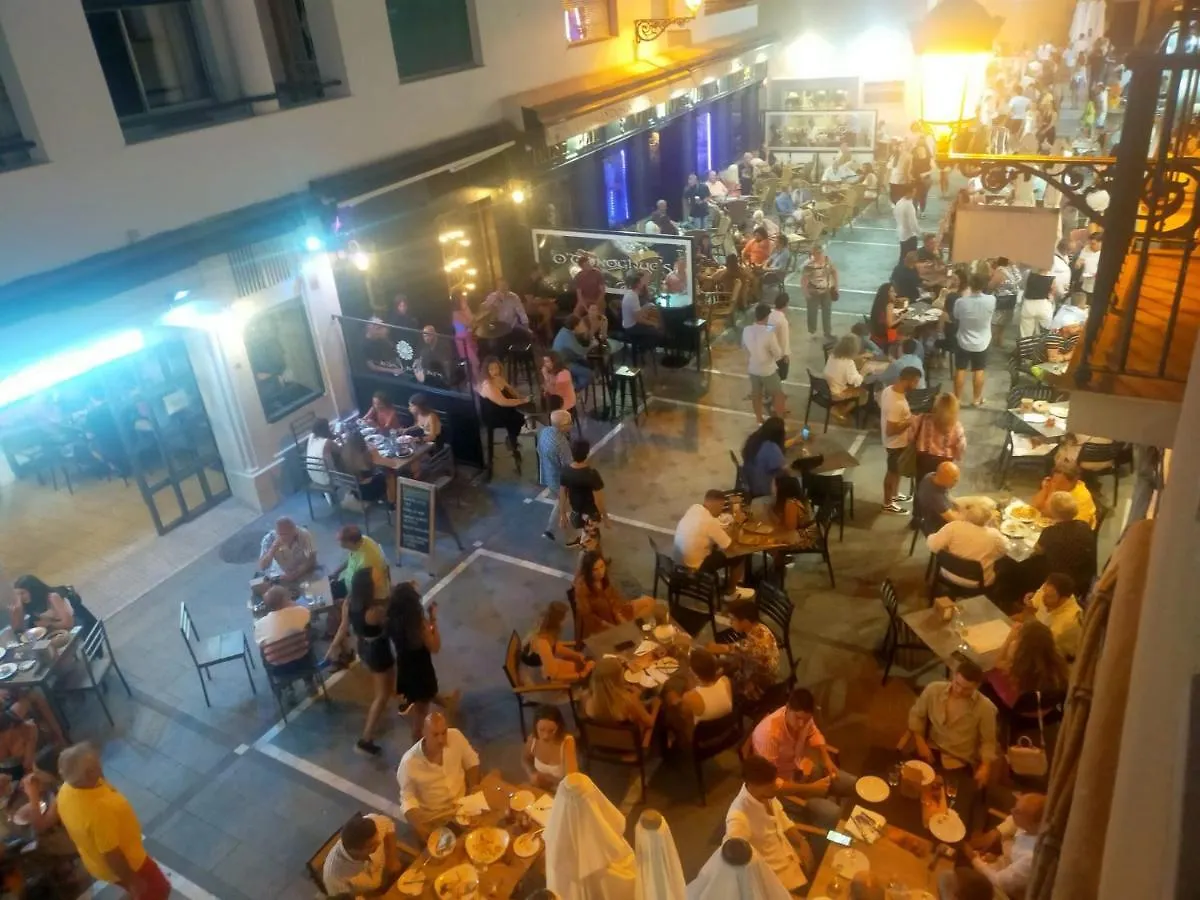Premium Santa Maria: Tranquil Terrace with Air Conditioning El Puerto de Santa Maria Spain