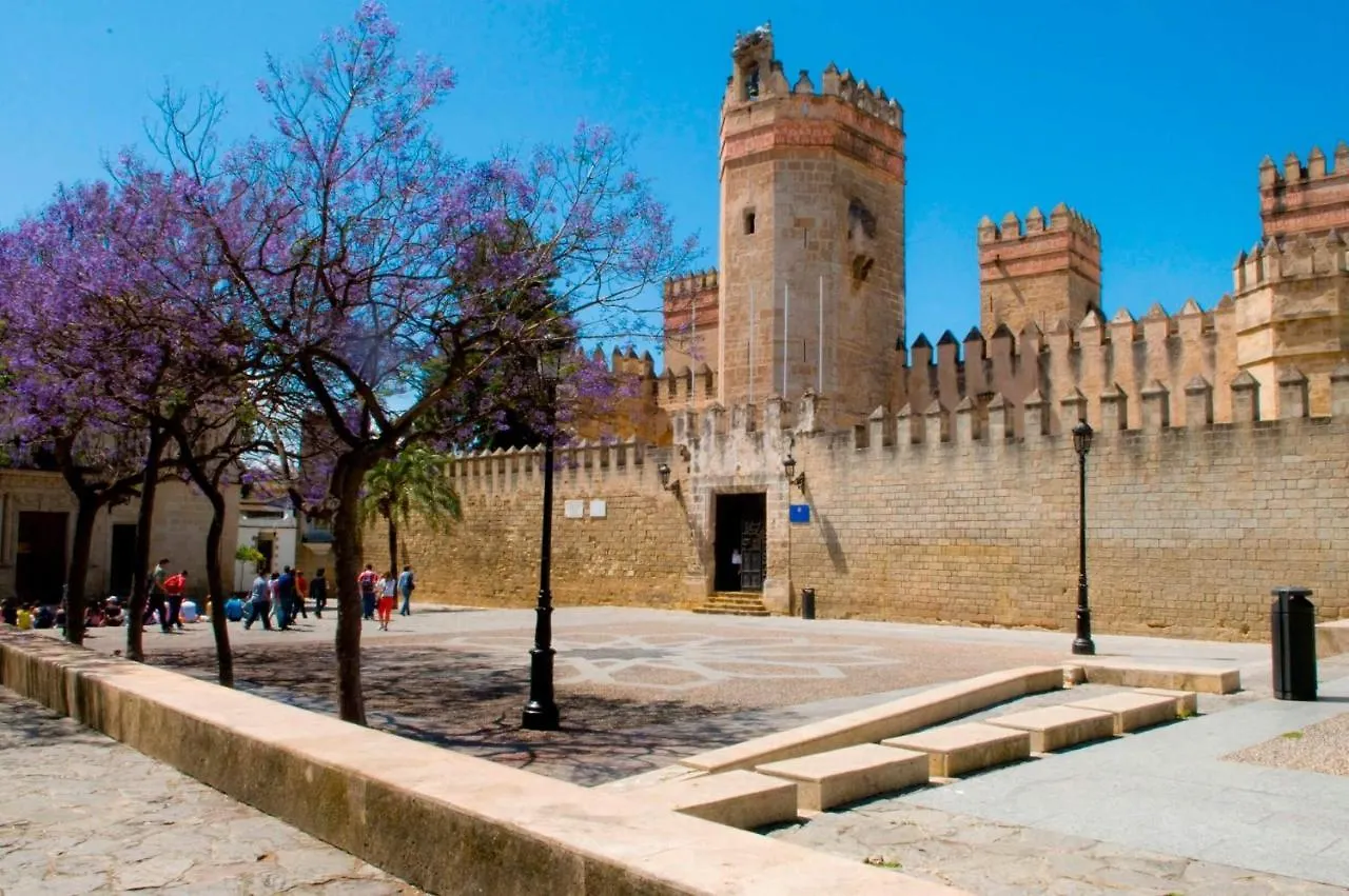 Premium Santa Maria: Tranquil Terrace with Air Conditioning El Puerto de Santa Maria